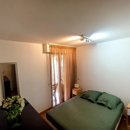 Quiet 400m Palais & 100m كان