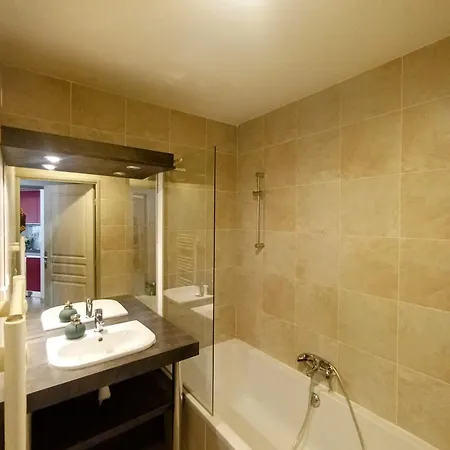 Quiet Ac 400m Palais & 100m Apartment