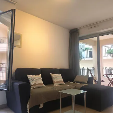 Appartamento Quiet 400m Palais & 100m *