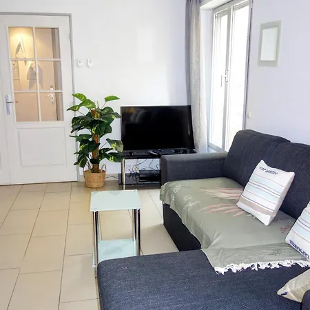Appartamento Quiet 400m Palais & 100m *
